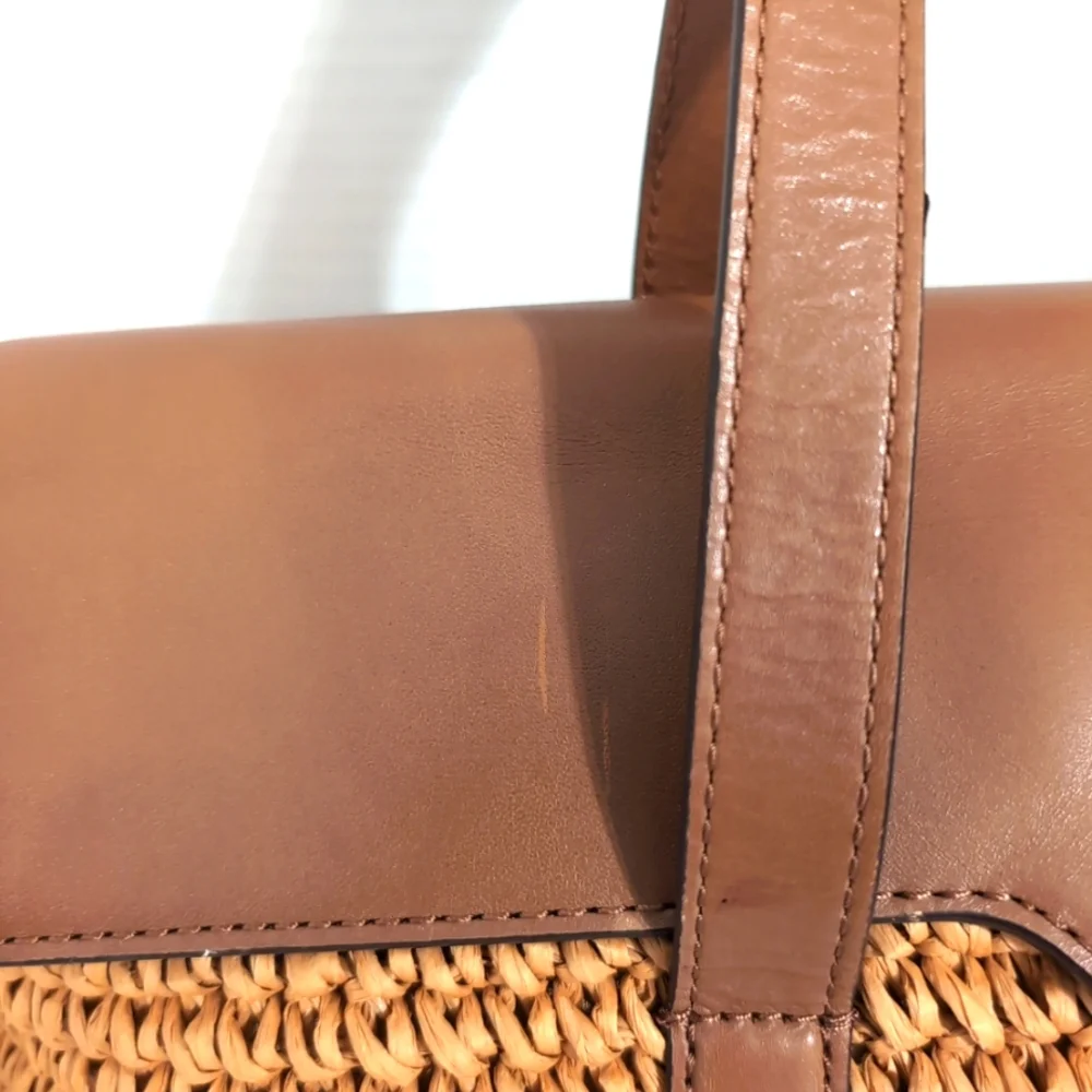 Michael Kors Tan and Brown Shoulder Bag - Picture 4 of 12